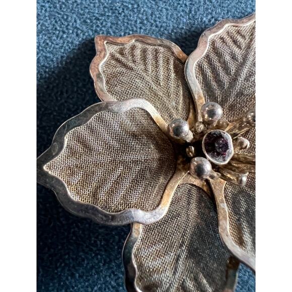 Vintage Gold Mesh Flower w/ Garnet Center – Jewelry Component or Brooch Part - Picture 3 of 6